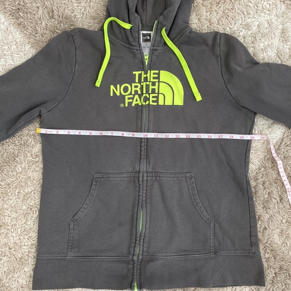 The North Face zip up hoodie with pockets, - Picture 3 of 4